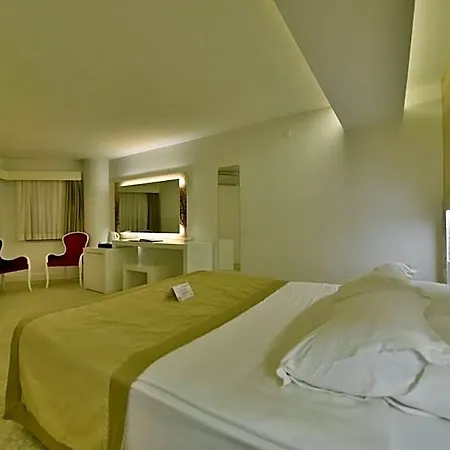 Avrasya Отель 5*